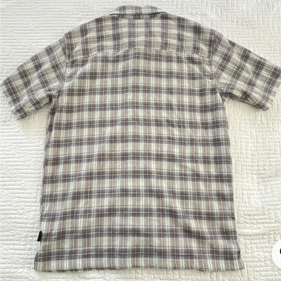 Patagonia Blue and Gray Casual Button Down Shirt
💙COTTON 100% ORGANIC💙 - Picture 3 of 7